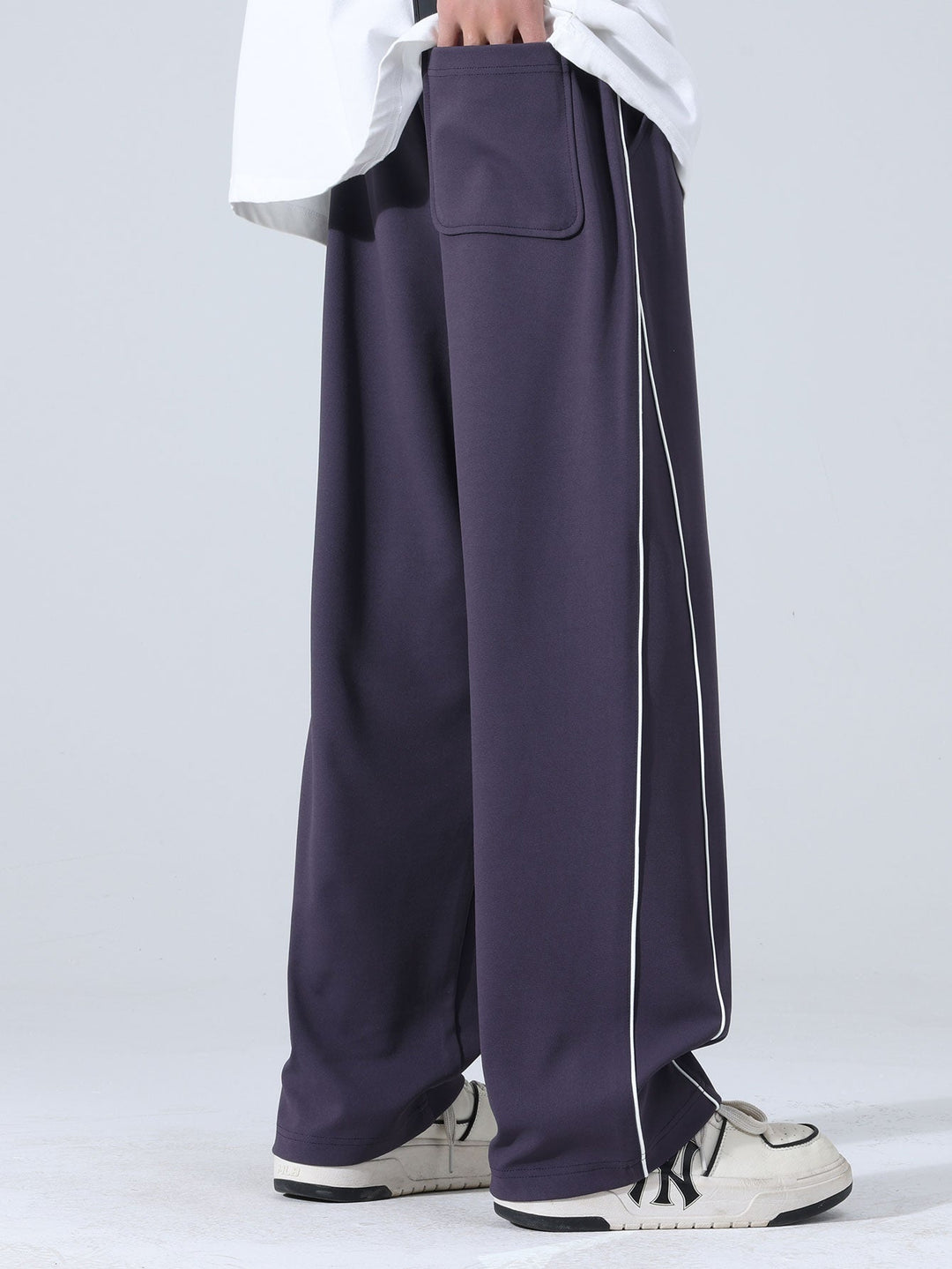 Calças de Perna Larga com Listras Laterais