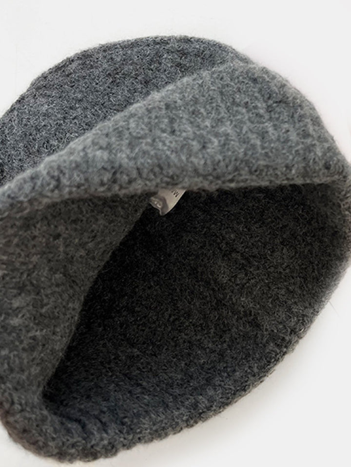 Dachshund Pattern Embroidered Knitted Hat