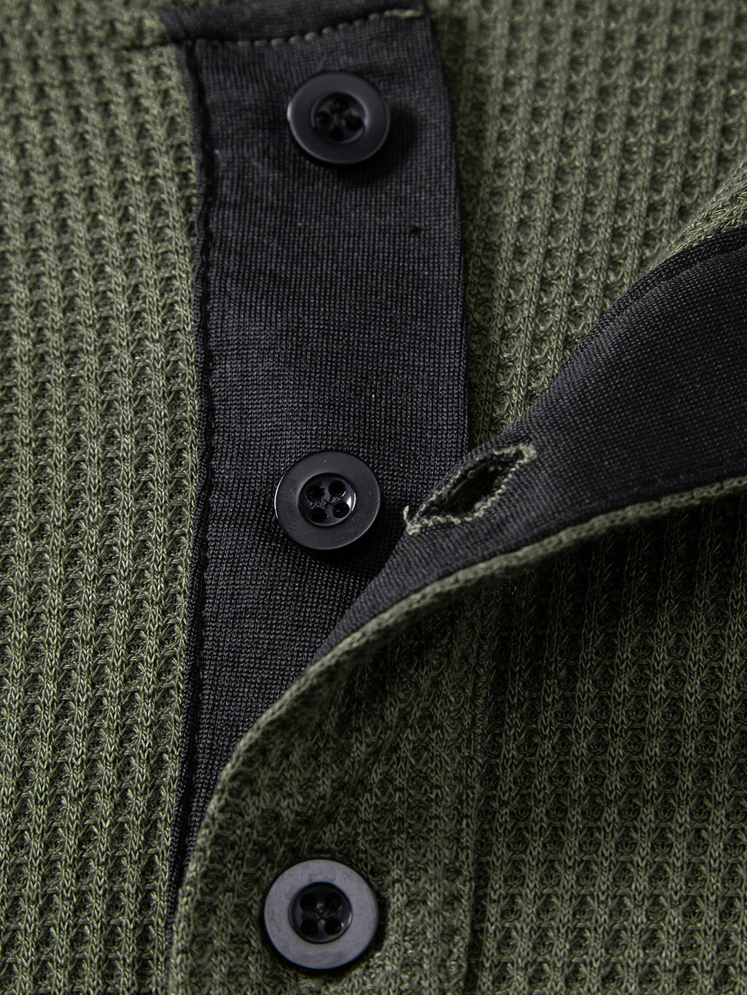 Camisa Henley Waffle com Manga Longa e Barra Arqueada