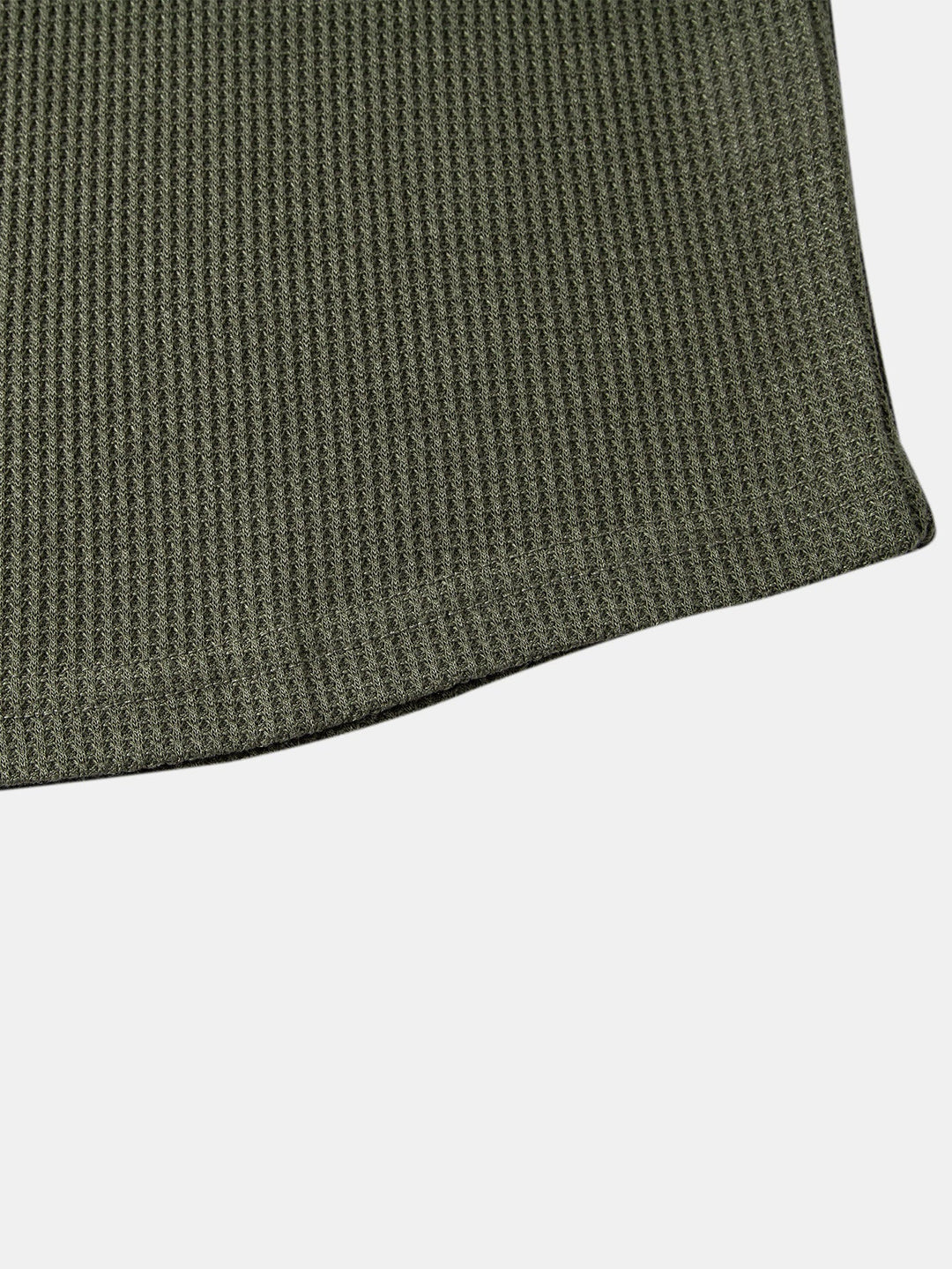 Camisa Henley Waffle com Manga Longa e Barra Arqueada