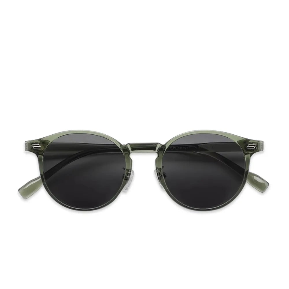 Vintage Vibe Voyagers