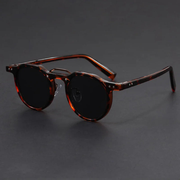 Lucca Ebony Shades